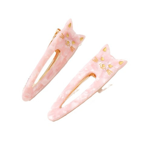 Katze Oval Saltwater Pink – rosafarbene Haarspangen mit Katzenmotiv, goldene Akzente, weißer Hintergrund – Haarstyling