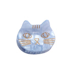 Haarklammer Saltwater Kitty Cat Blau – katzenförmige Haarspange in Hellblau mit Goldakzenten, weißer Hintergrund – Haarstyling
