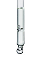 Botanical Serum Chanua – klares Glasröhrchen mit Tropfen, weißer Hintergrund – Serum