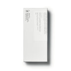Botanical Body Oil Aoki von (M)7 – weißes Kartonpaket 100ml, minimalistisches Design auf weißem Hintergrund – Körperpflege