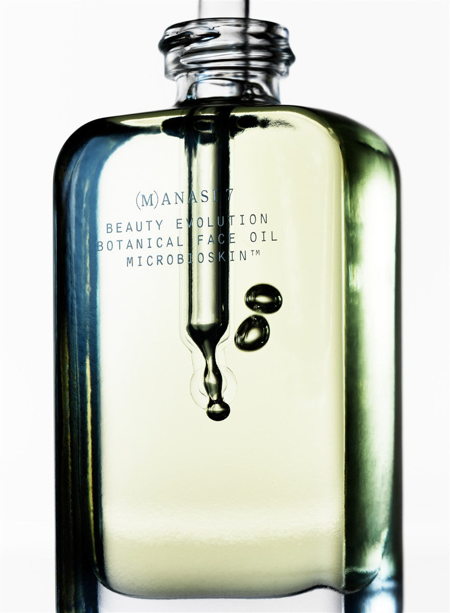 Botanical Face Oil Armonia von (M)ANASI 7 – grünes Glasfläschchen mit Pipette, weißem Hintergrund – Gesichtspflege