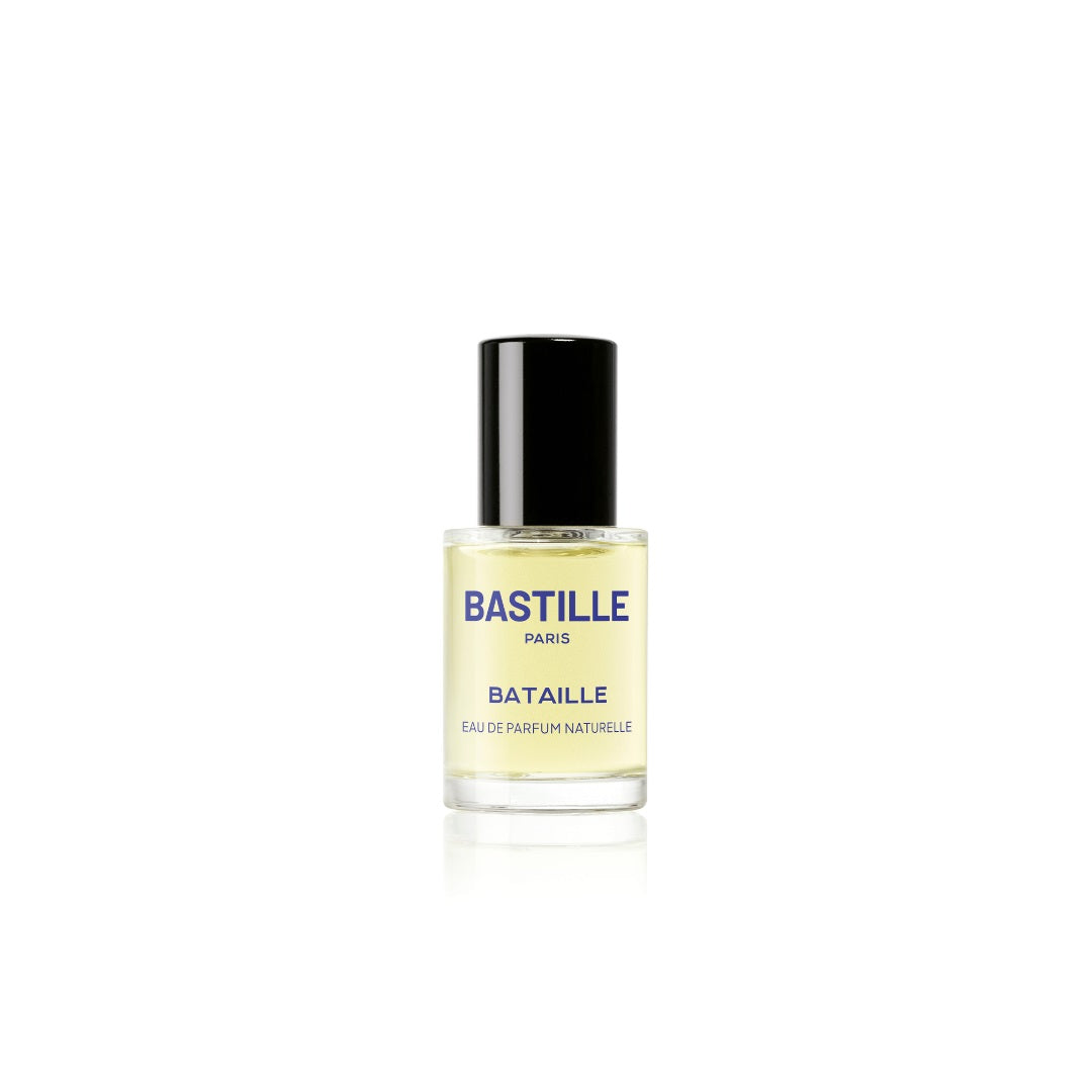 Bataille Eau de Parfum – klares Glasfläschchen 30ml, schwarzer Deckel, weißer Hintergrund – Parfüm