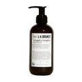 L:A BRUKET No. 230 Shampoo Birke – braune Flasche mit Pumpverschluss, 240 ml, weißem Etikett und Hintergrund – Haarpflege
