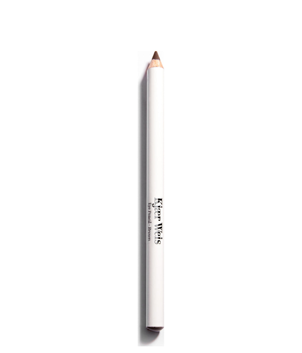 Kjaer Weis Eye Pencil Brown Refill – white pencil, brown lead, white background – eye makeup
