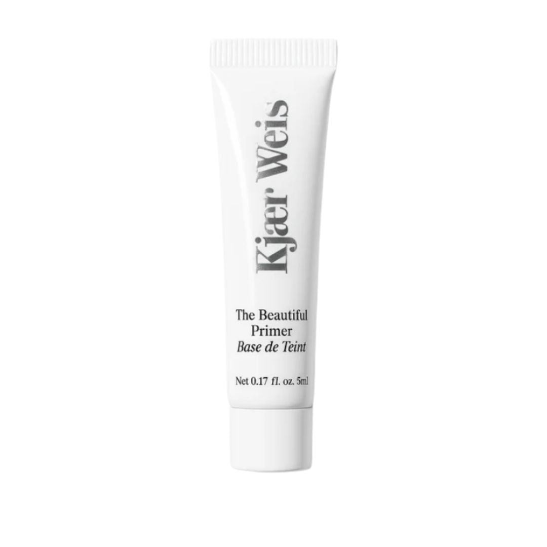 Kjaer Weis The Beautiful Primer – weiße Tube 5ml, weißer Deckel, weißer Hintergrund – Make-up Basis