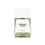 German Angst Parfum – klares Glasflakon mit weißem Deckel, weißem Hintergrund – Parfüm