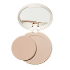 Soft Focus Finishing Powder in weißem Tiegel mit Spiegel und Puderpuff auf weißem Hintergrund, Make-up-Finish