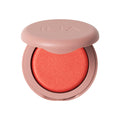 ILIA Soft Focus Blurring Blush in einem rosafarbenen Tiegel auf weißem Hintergrund, Make-up