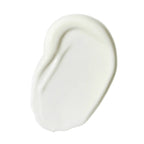 Textur der Rejuvenating Night Cream, weißer Creme-Klecks auf weißem Hintergrund, Hautpflege
