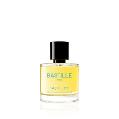 Bastille 14 Juillet Eau de Parfum – klares Glasfläschchen mit schwarzem Deckel, gelbem Inhalt, weißem Hintergrund – Parfüm