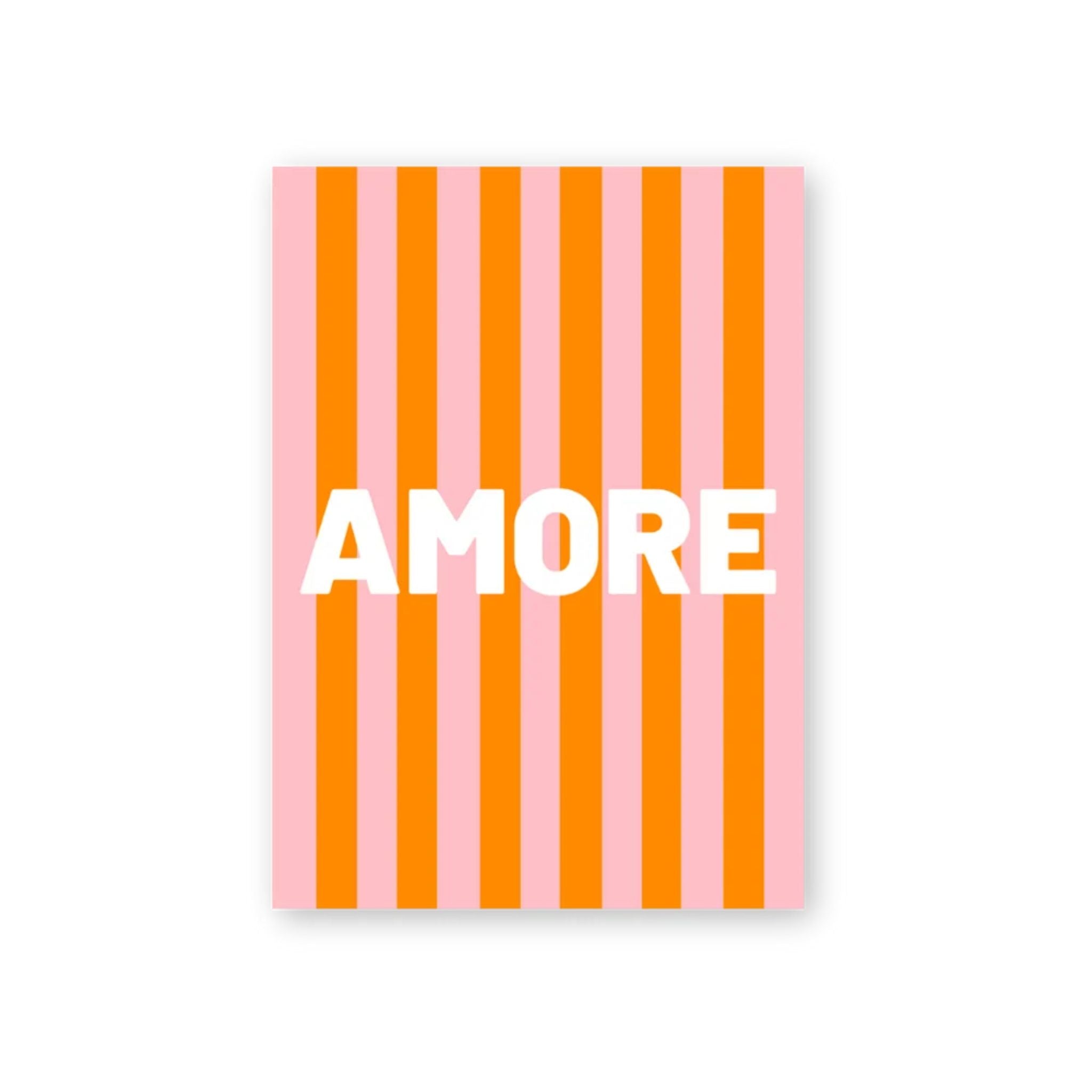 Postkarte Amore mit orange-rosa Längsstreifen auf weißem Hintergrund