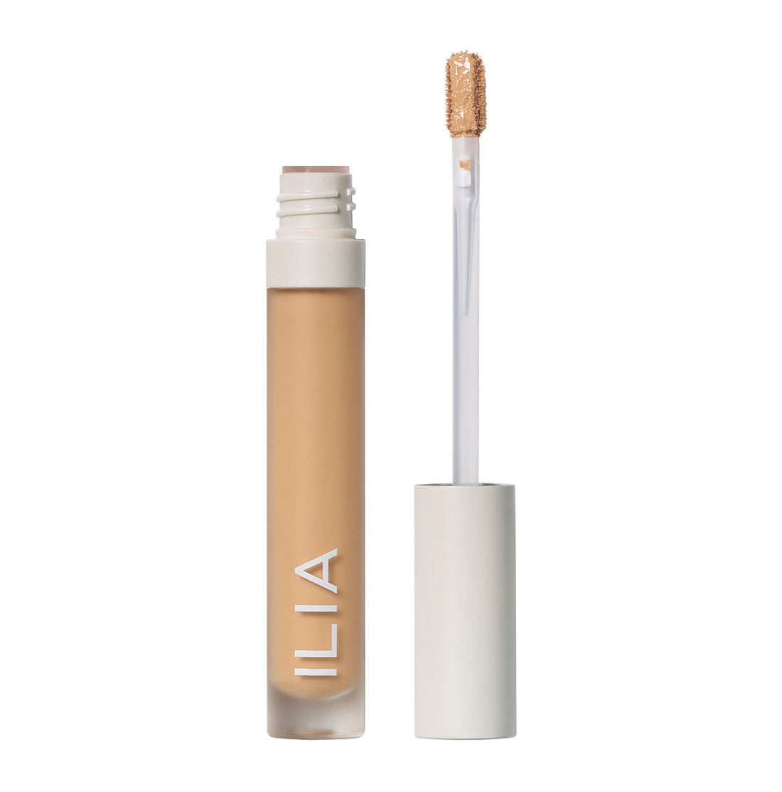 ILIA True Skin Serum Concealer mit Applikator auf weißem Hintergrund