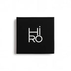 HiRO Refillable Palette 'only the Lonely' – schwarzes Quadrat, weißes Logo, weißer Hintergrund – Augen- und Brauen-Make-up