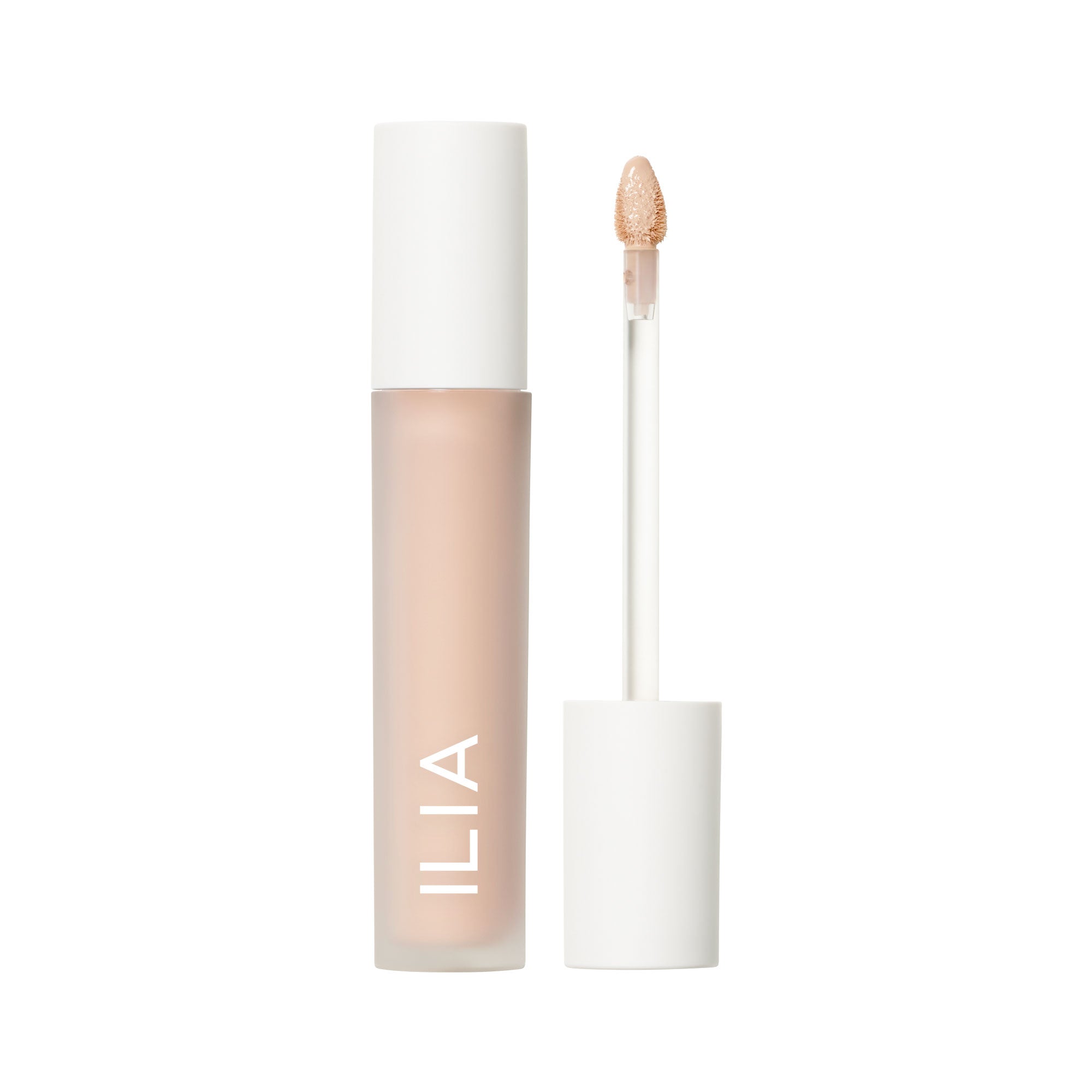 ILIA Skin Blur Serum Concealer – rosafarbene Tube mit weißem Deckel, weißer Hintergrund – Make-up
